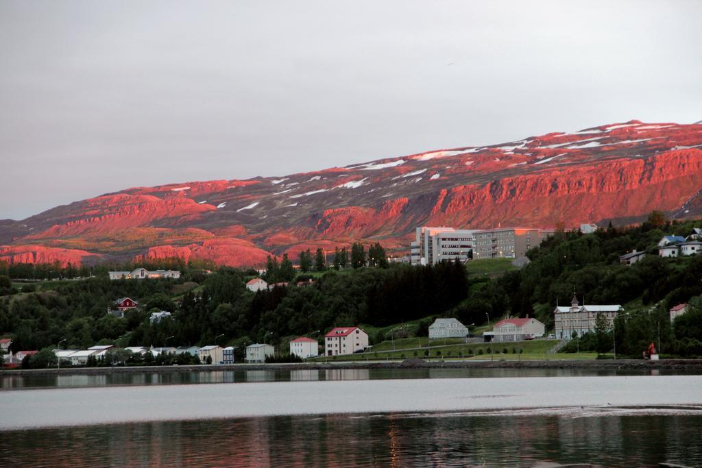 Acco Guesthouse Akureyri Eksteriør bilde
